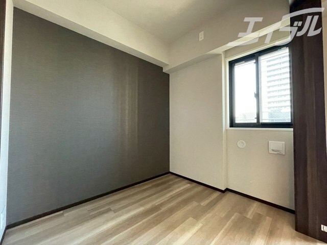 物件内観写真21　(洋室約3.2帖ございます)