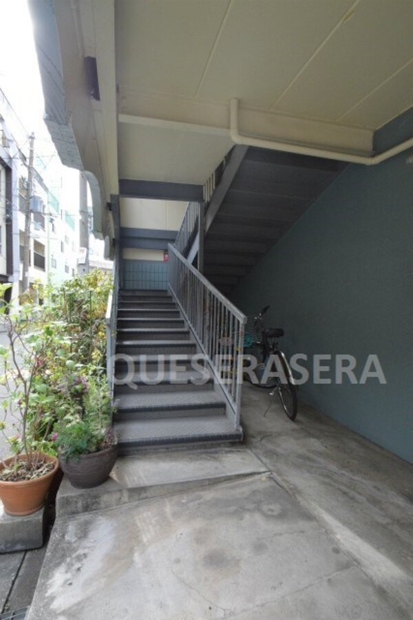 敷地内/建物