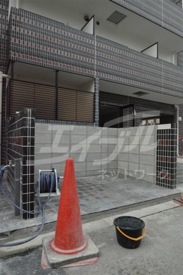 敷地内/建物