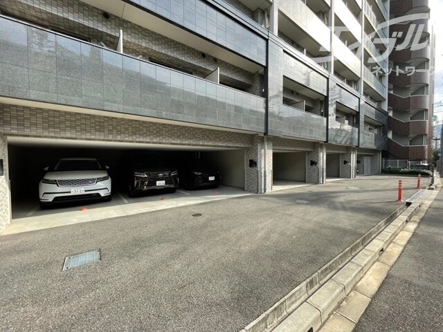 物件外観写真6　(駐車場あります)