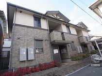 近鉄大阪線（近畿） 築山駅 2階建 築19年の外観写真