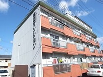 近鉄大阪線（近畿） 真菅駅 3階建 築48年の外観写真