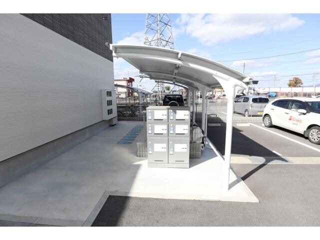 真菅駅 徒歩14分 2階の駐車場