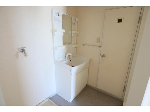 桜井駅 徒歩23分 2階の洗面・脱衣所