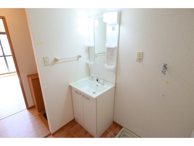 桜井駅 徒歩23分 3階の洗面・脱衣所