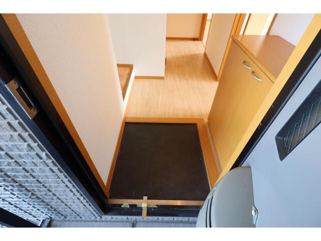 桜井駅 徒歩23分 3階の玄関周り