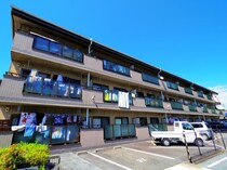 近鉄大阪線（近畿） 大和朝倉駅 3階建 築28年の外観写真