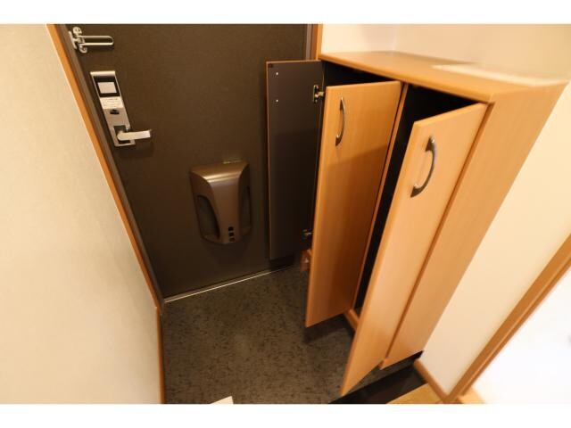 桜井駅 徒歩20分 2階の玄関周り