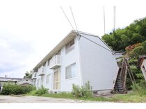 近鉄大阪線（近畿） 大和朝倉駅 2階建 築34年の外観写真