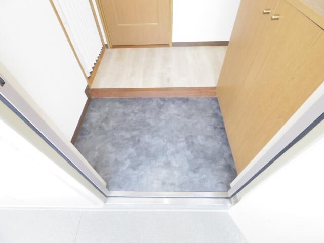 天理駅 徒歩12分 2階の玄関周り