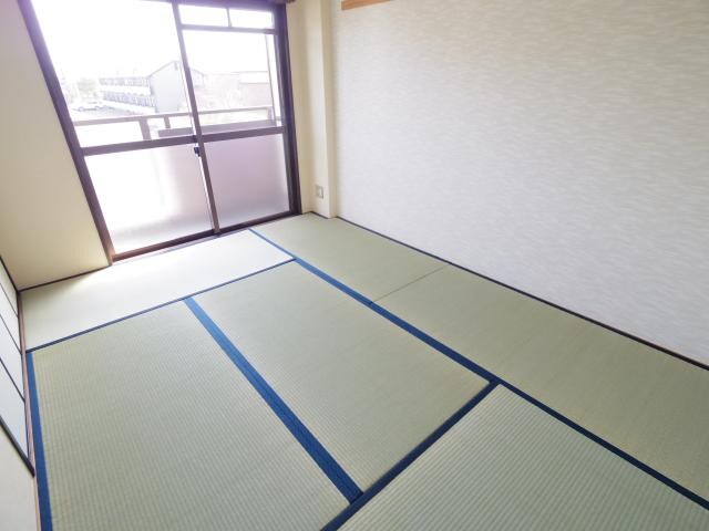 天理駅 徒歩12分 2階の居室