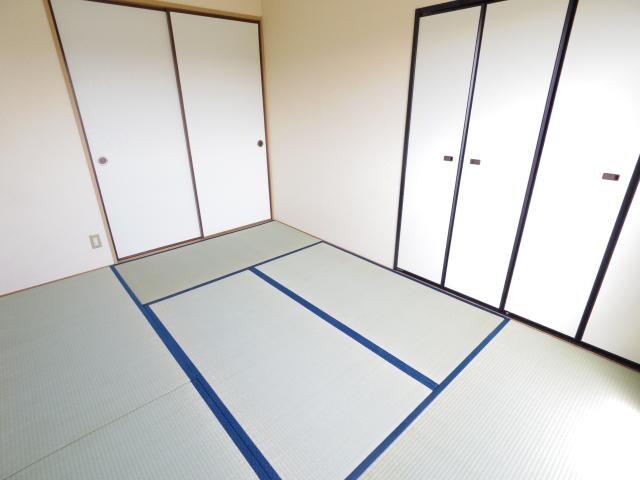 天理駅 徒歩12分 2階の居室