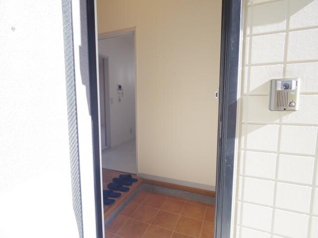 天理駅 徒歩8分 1階の玄関周り