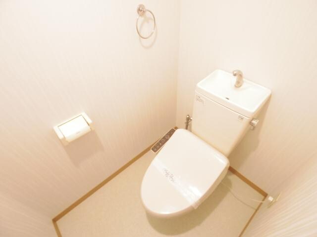前栽駅 徒歩3分 3階のトイレ