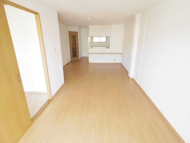 前栽駅 徒歩3分 3階の居室