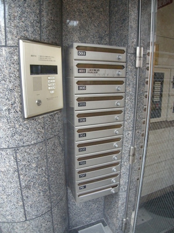 敷地内/建物