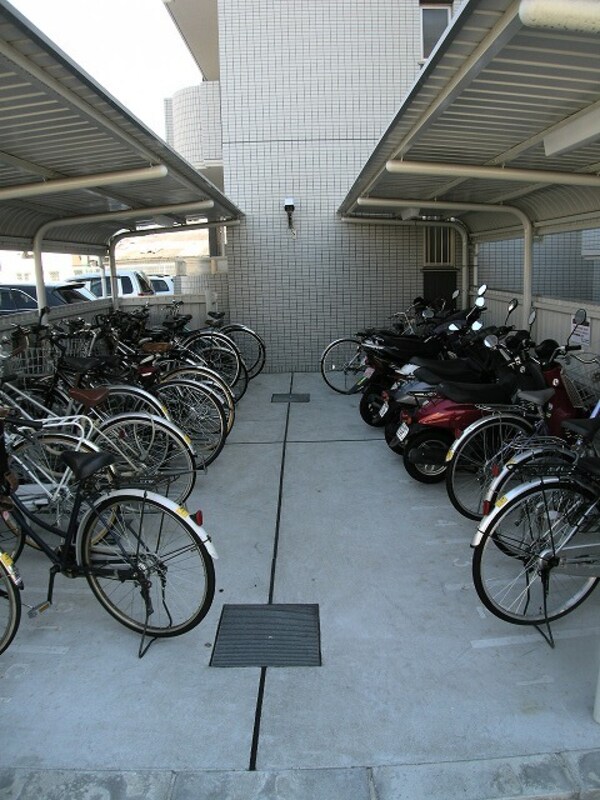 敷地内/建物