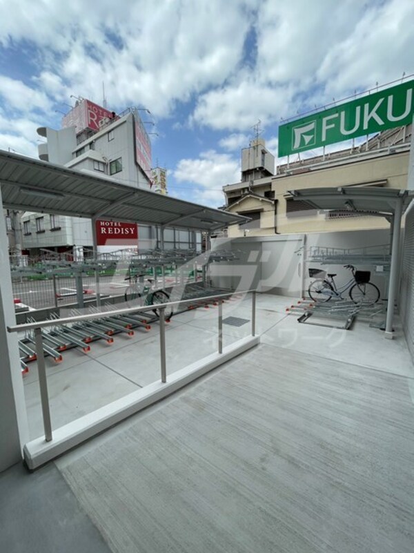 敷地内/建物