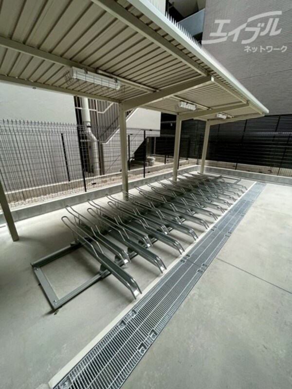 敷地内/建物