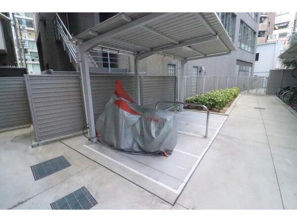 バイク置き場