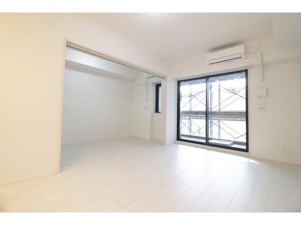 リビングダイニング