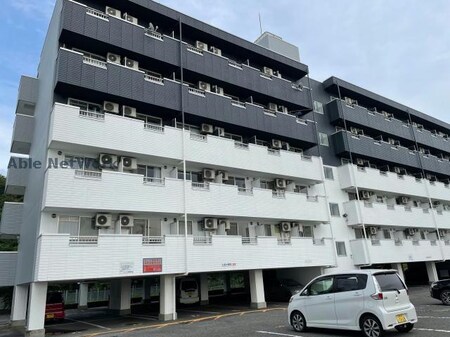 愛知カレッジタウン D棟外観写真