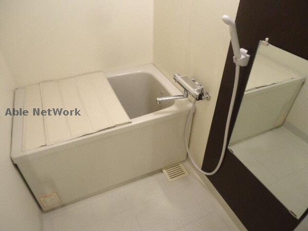 バス／シャワールーム等(※同物件別部屋の写真です。)