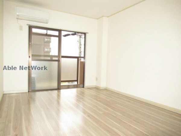 リビングダイニング