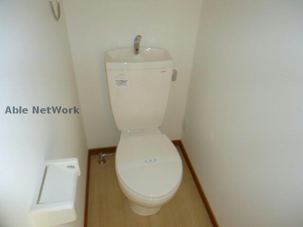 トイレ(※同物件別部屋の写真です。)