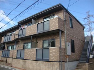 マジェスティー D棟外観写真