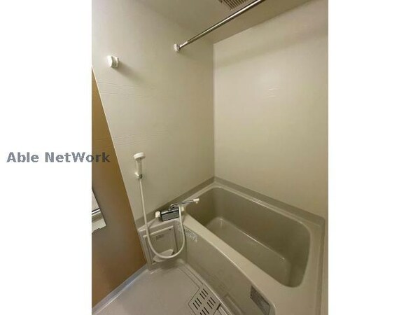 バス／シャワールーム等(※同物件別部屋の写真です。)