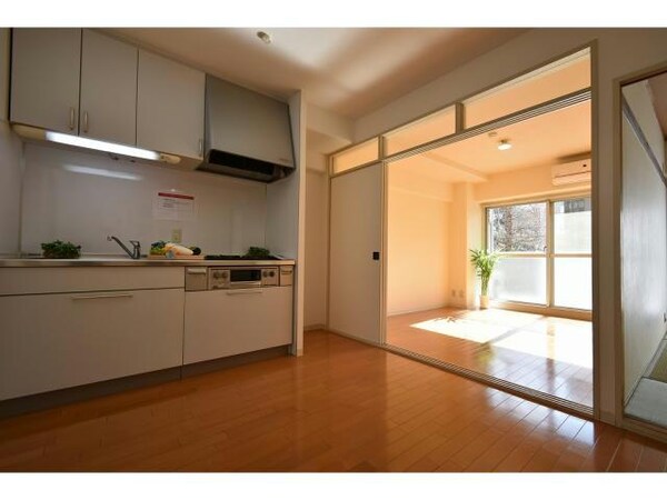 リビングダイニング