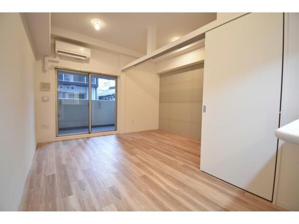 リビングダイニング