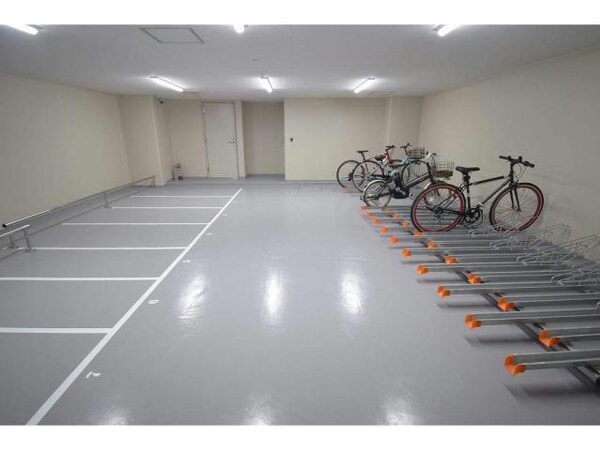 バイク置き場
