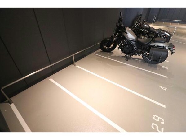 バイク置き場