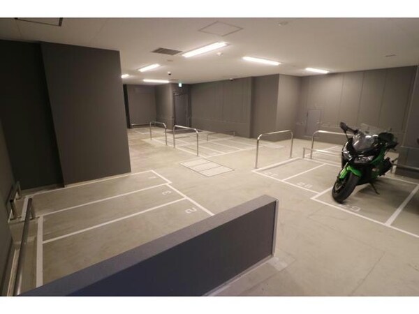 バイク置き場