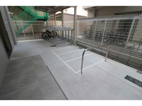 バイク置き場