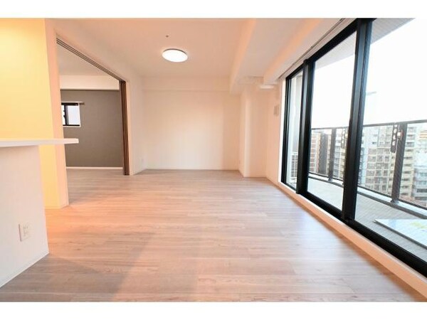 リビングダイニング