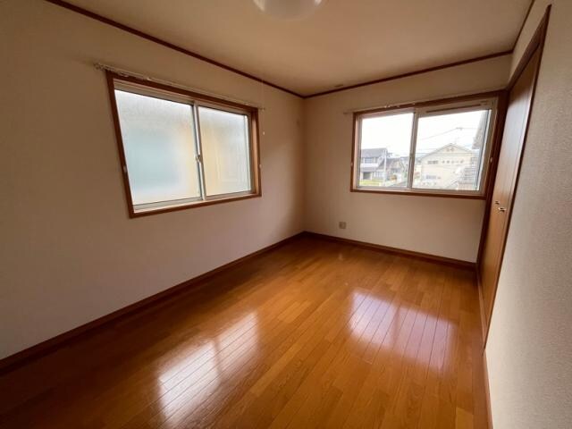 物件内観写真25　(2F洋室6.67帖)