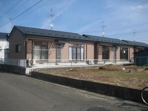 新東本田借家外観写真