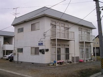 東北新幹線（東北地方） 古川駅 2階建 築37年の外観写真