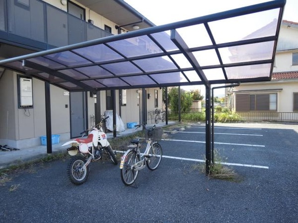 駐輪場(駐輪場です！)