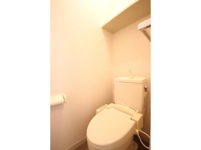 物件内観写真15　(温水洗浄便座付きです！)