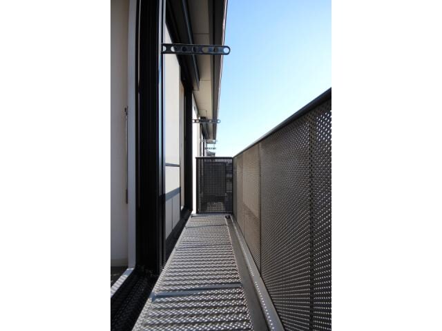 物件内観写真19　(日当たりの良いバルコニーです！)