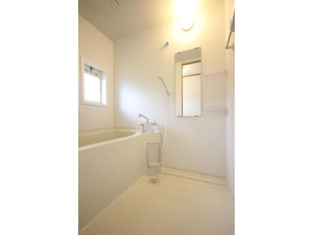 小林ハイツのバス(うれしい追い焚き機能付きです！)