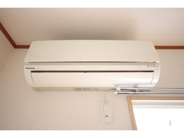 小林ハイツの空調設備(エアコン２台完備です！)