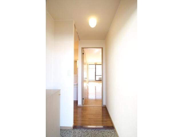 ベルハウスの玄関周り(玄関ホールからの眺めです！)