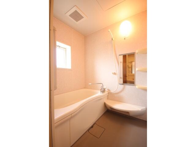 物件内観写真12　(追い焚き機能付きです！)