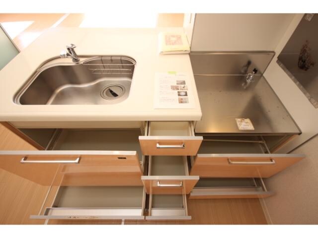 カーサ・レガロのキッチン(流し台、収納です！)