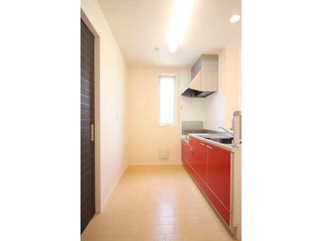 メゾン・ラカージュ　Ⅴ・Ⅵのキッチン(人気の対面式キッチンです！)